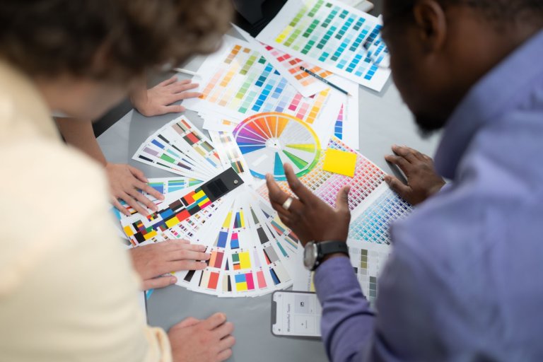 warna brand marketing fashion